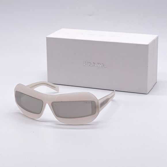NEW PRADA SUNGLASSES IVORY WHITE PRADA EYEWEAR PR30YS - Picture 2 of 12